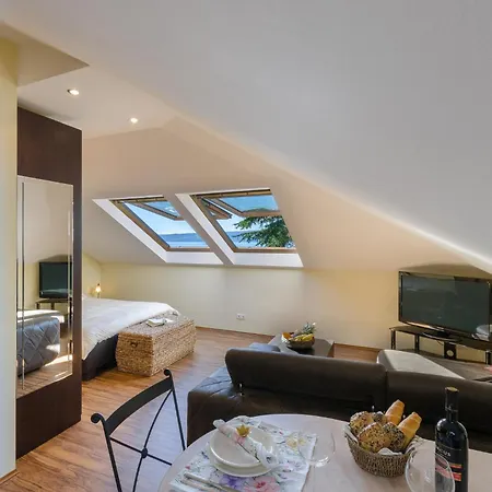 Maslina V,vm Apartamento Crikvenica