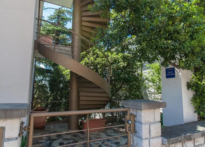 Maslina V,vm Crikvenica